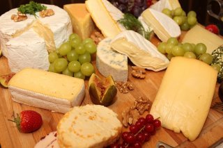 La fabrication des fromages d'alpage est de plus en plus satisfaisante. (Image d'illustration)
